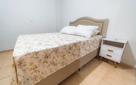Apartamentos 2 Qtos C/Suite ,Cozinha Completa, Wi-Fi 1Giga, Jr Catito